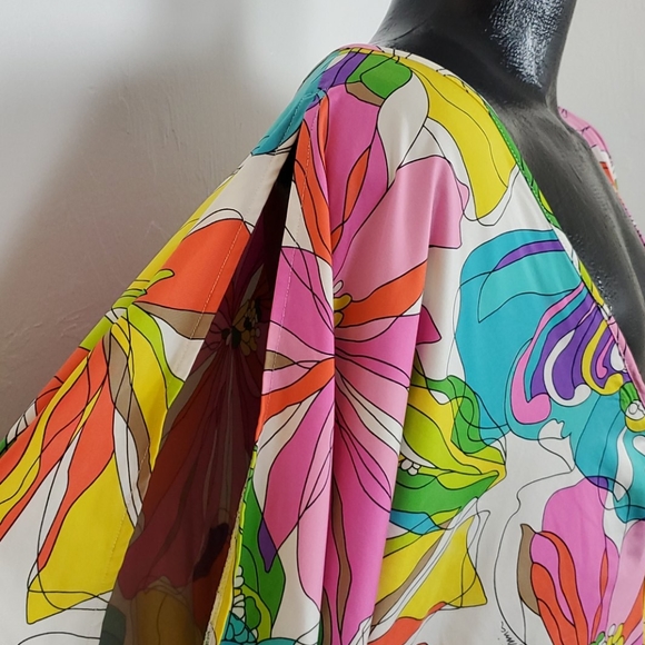 Trina Turk top blouse open back floral size M - Picture 6 of 10